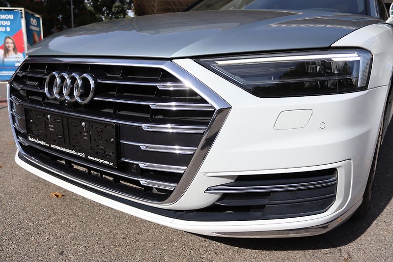 Audi A8 - fotka 6 z 68