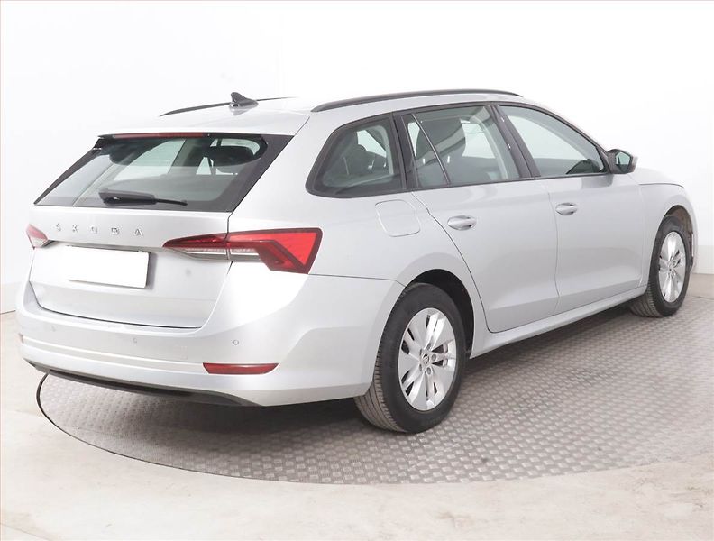 Škoda Octavia (2022) Ambition 2.0 TDI, ČR,1.maj - fotka 5 z 15