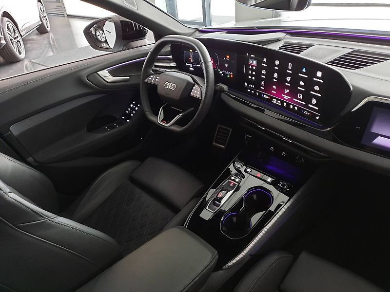 Audi A5 (2025) 2.0 TDI quattro (150kW/204k) S - fotka 13 z 29