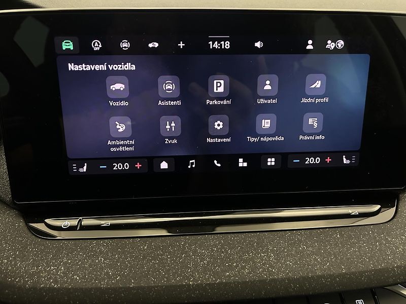 Škoda Octavia 1.5 TSI Top selection - fotka 9 z 25