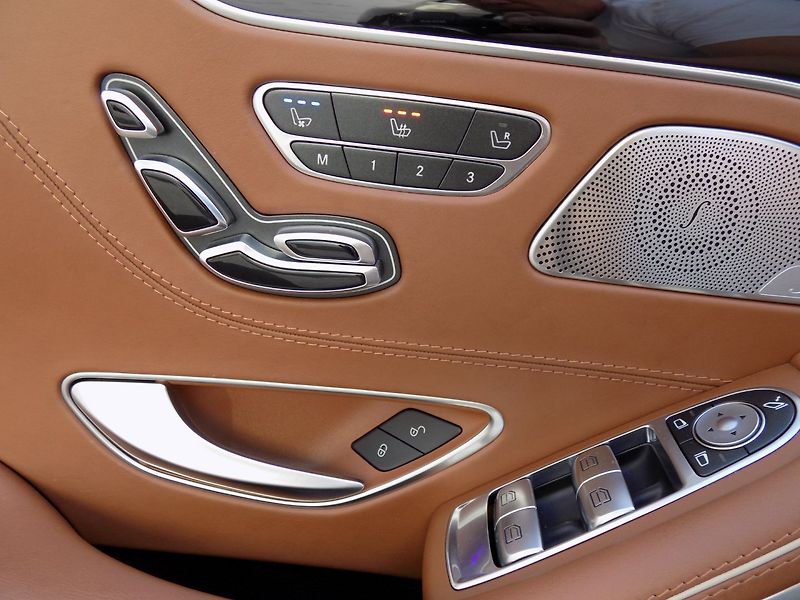 Mercedes-Benz Třídy S (2014) 63 AMG/4-Matic/1.maj.ČR/DPH/ - fotka 36 z 40