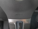 Volkswagen Golf (2010) 1.6TDI 77KW DSG – PO ROZVODECH - náhled 32