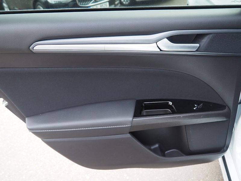 Ford Mondeo (2018) 2.0 TDCi,110kW, Titanium, Aut. - fotka 12 z 37