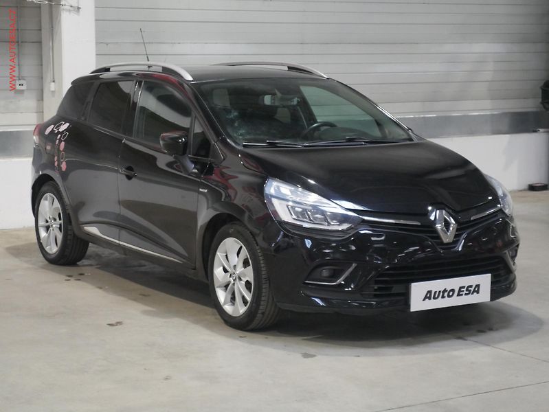 Renault Clio (2017) 1.2 TCe, Navi, TZ, park.čidla - fotka 1 z 18
