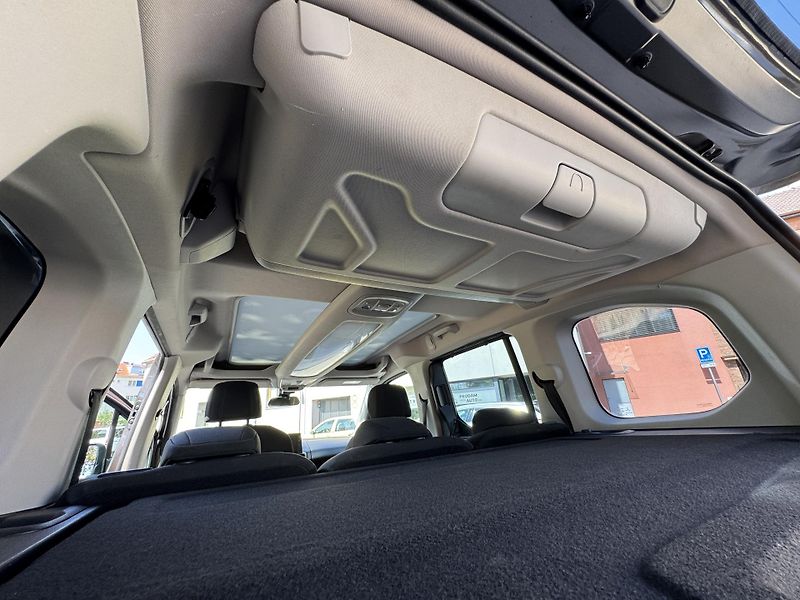 Peugeot Rifter (2019) 1.5 HDi - fotka 23 z 24