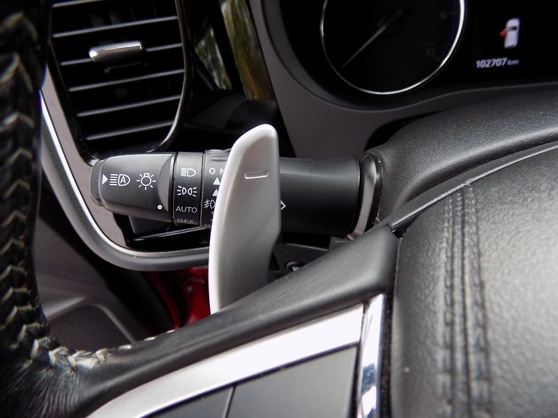 Mitsubishi Outlander (2021) 2.4 PHEV/4WD/1.Maj./LED/ - fotka 26 z 42