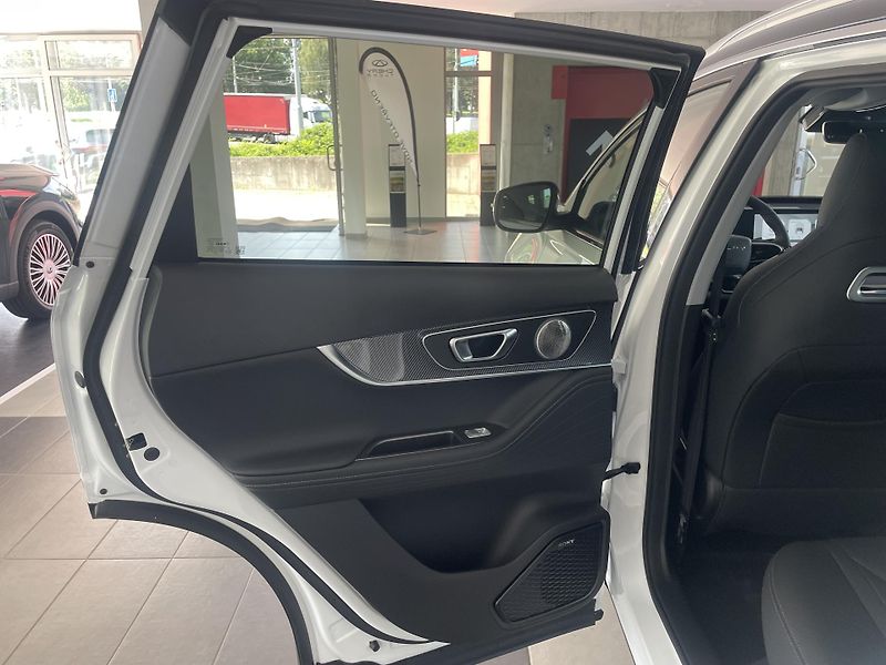 Chery Tiggo 7 (2026) 1,6T ICE Unique AWD - fotka 13 z 54