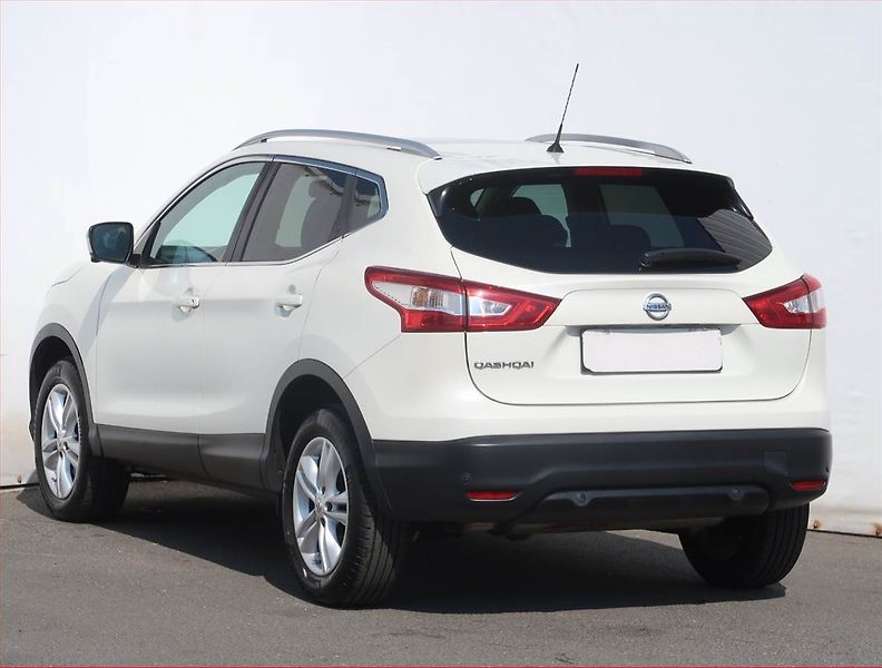 Nissan Qashqai (2015) 1.6 DIG-T, Serv.kniha, Navi - fotka 4 z 20