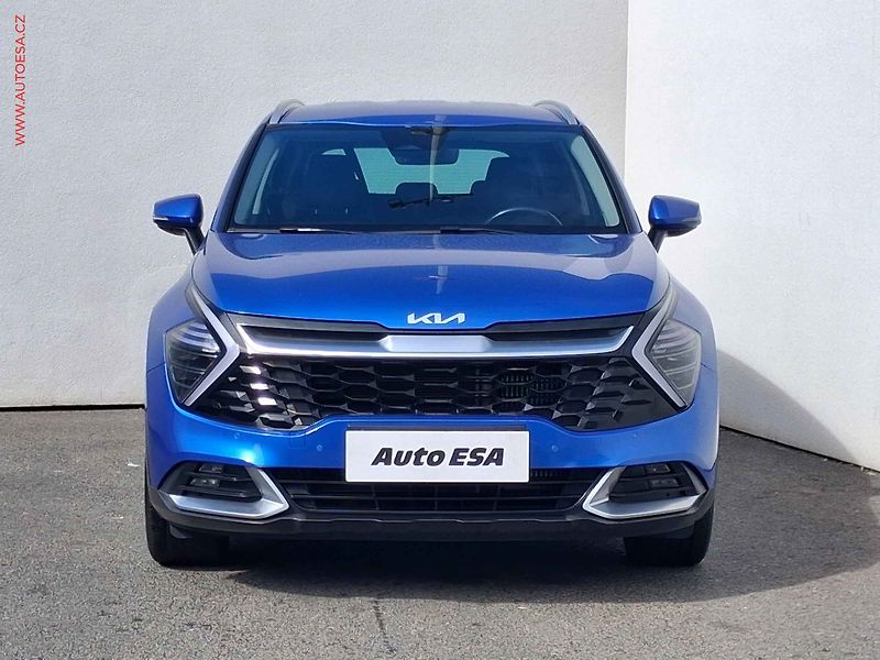 Kia Sportage (2023) 1.6 T-GDi, ČR, TOP, LED - fotka 2 z 23