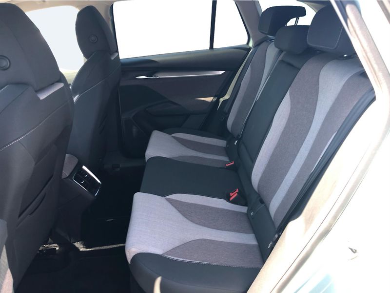 Škoda Enyaq iV 80 150 kW 82 kWh TČ SoH: 90 - fotka 12 z 30