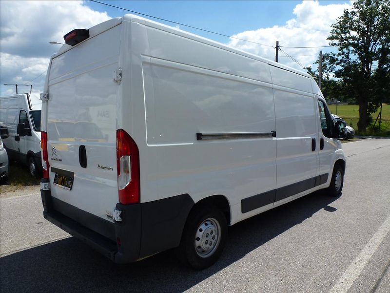 Citroën Jumper 2,0 BlueHDi 130 Plus 33 L3H2 - fotka 8 z 51