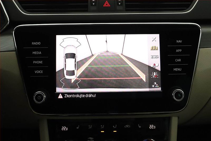 Škoda Superb (2022) Style 2.0 TDI - fotka 14 z 20