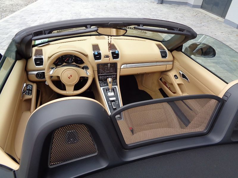 Porsche Boxster (2013) 981 KL12 - fotka 17 z 36