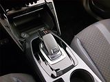Peugeot 2008 (2020) 1.2 PureTech, Automat - náhled 19