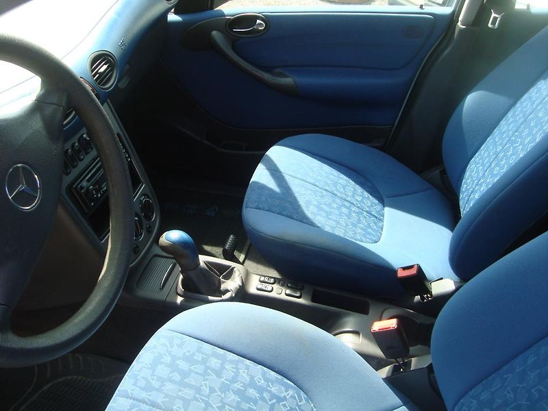 Mercedes-Benz Třídy A (2002) 170CDI - fotka 12 z 15
