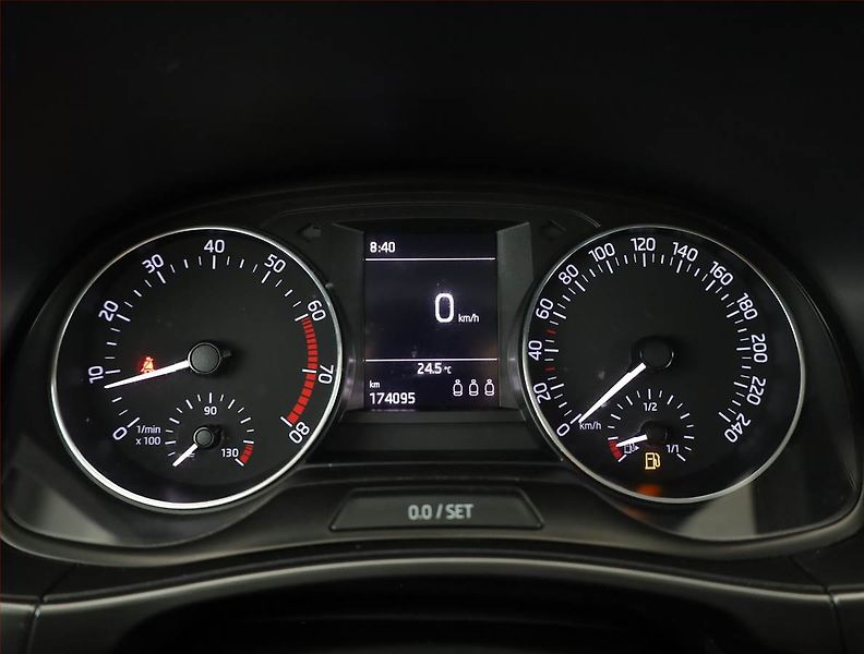 Škoda Fabia (2017) 1.2 TSI, Park. senzory - fotka 9 z 18