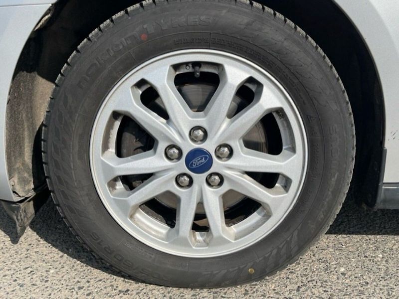 Ford Tourneo Connect 1.5D,74KW,1.MAJ.,CZ,SERVIS,DP - fotka 14 z 14