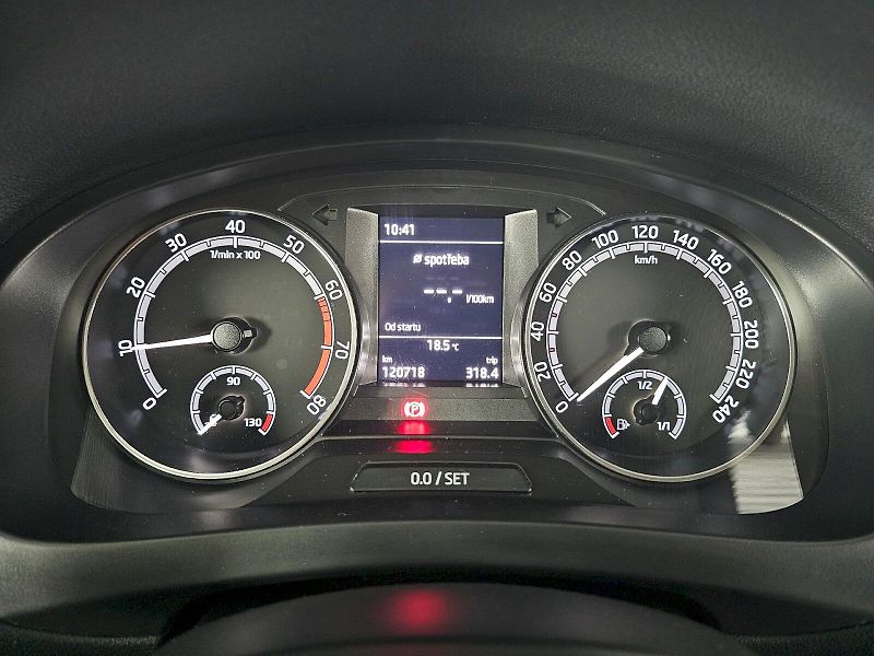 Škoda Rapid (2019) 1.0TSI 81kW Ambition Plus - fotka 11 z 28