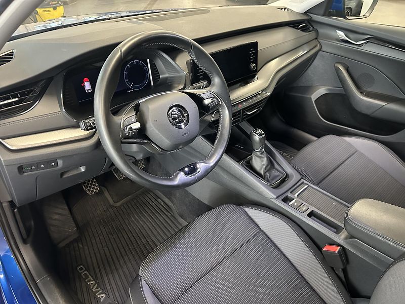 Škoda Octavia (2022) 1.0TSi Ambition PLUS 81kW - fotka 6 z 24