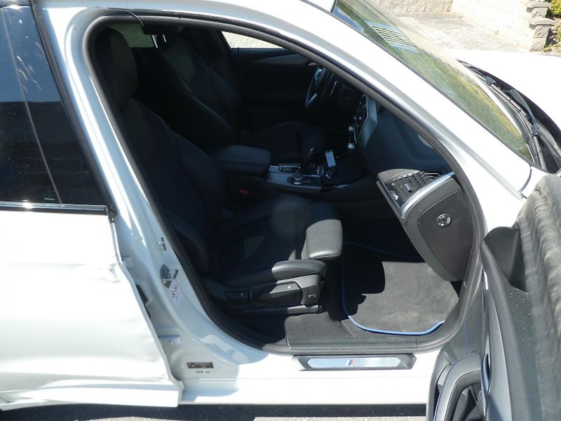 BMW X3 2,0D xDrive 140kW M SPORT - fotka 13 z 15