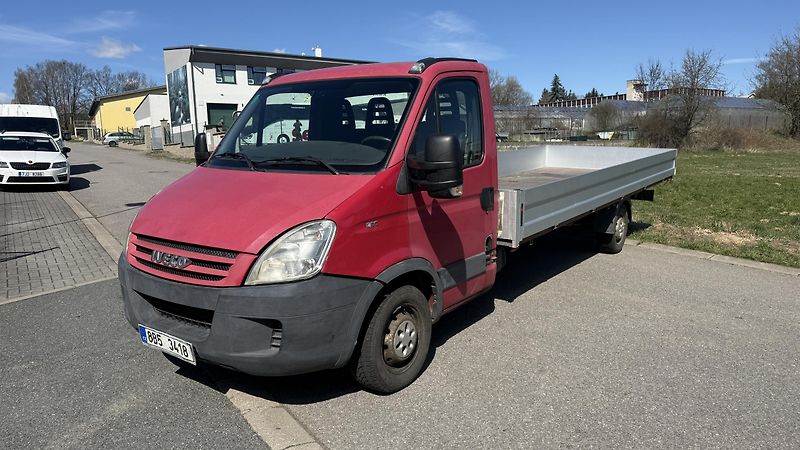 Iveco Daily (2006) 3.0 35S18 130KW MAXI VALNÍK - fotka 2 z 13