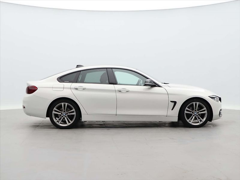 BMW Řada 4 2,0 30i 185kW Grand Coupe DPH - fotka 8 z 32