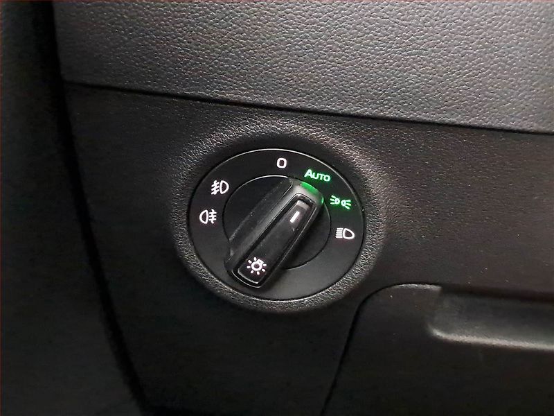 Škoda Karoq (2019) 1.5 TSI - fotka 18 z 18