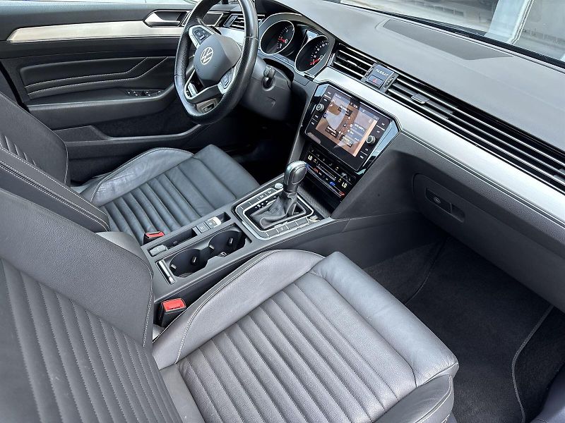 Volkswagen Passat Variant (2021) 2.0 TDI 4Motion DSG Alltrack - fotka 9 z 29
