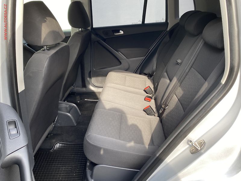 Volkswagen Tiguan (2012) 2.0TDi, ČR, Trend&Fun, TZ - fotka 10 z 17