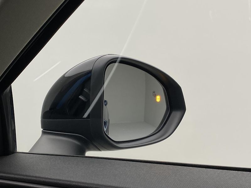 Lynk & Co 01 PHEV DCT AUT 1.maj.  - fotka 33 z 69