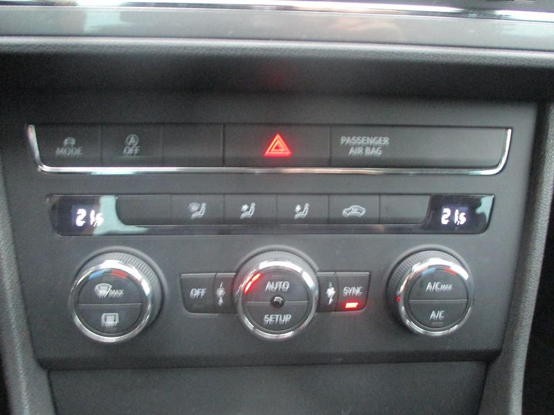 Seat Leon 1.4 TSi FR - fotka 22 z 30