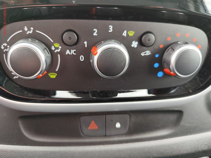 Renault Trafic (2020) 2.0dCi L1H1, TZ, +kola, klima - fotka 19 z 25