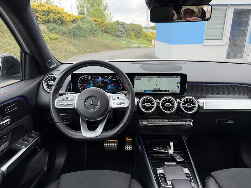 Mercedes-Benz GLB 250 165kW 4MATIC AMG LINE  - fotka 11 z 25
