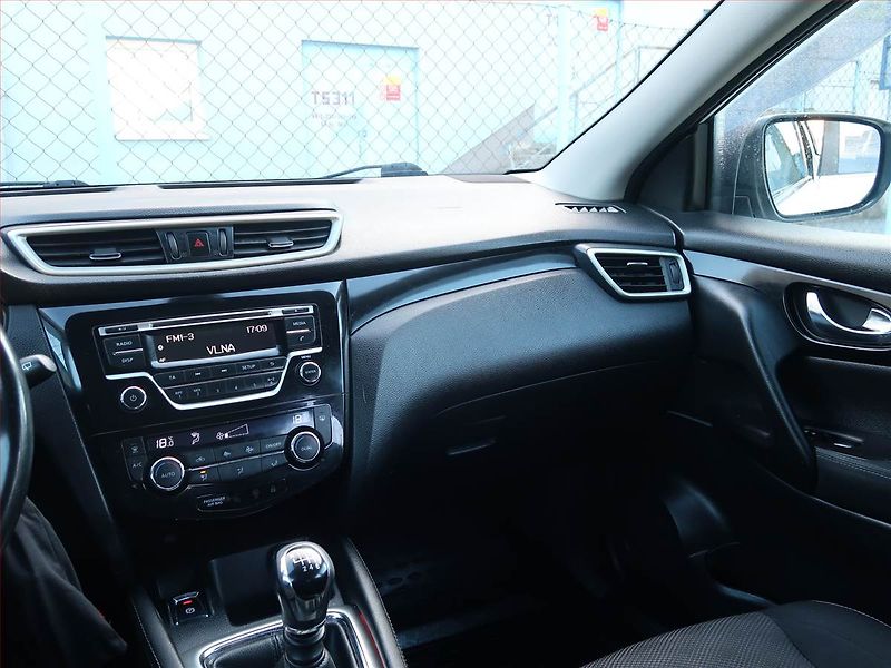 Nissan Qashqai (2014) 1.5 dCi, Serv.kniha, Tempomat - fotka 8 z 15
