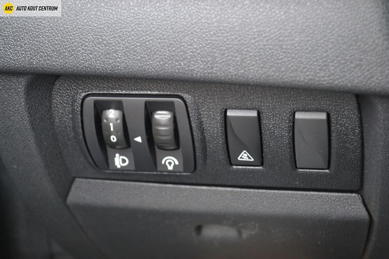Renault Mégane 1.6i-16V 81kW LIFE - fotka 30 z 42