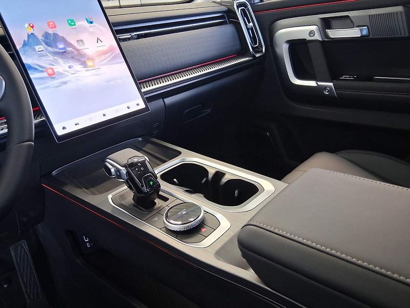 Jaecoo 7 (2026) Luxury 1.6 tGDI ICE - fotka 16 z 23