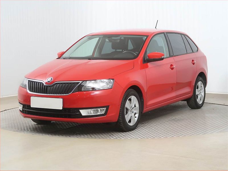 Škoda Rapid (2015) Spaceback 1.4 TSI, Automat - fotka 2 z 15