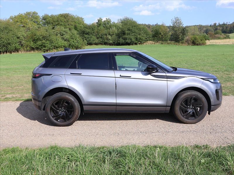 Land Rover Range Rover Evoque 2,0 R-Dynamic 4WD 120kW - fotka 8 z 33