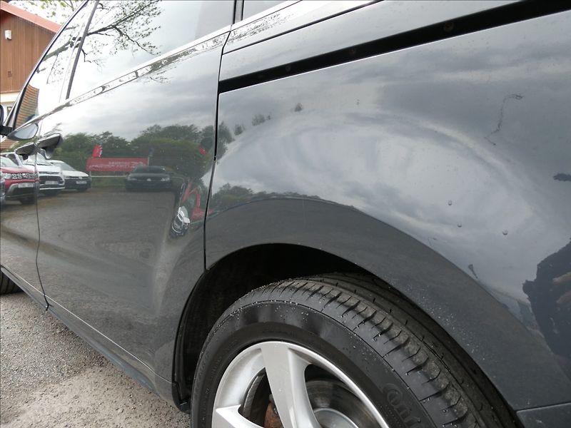 Volkswagen Sharan 1,4 TSi 110kW Comfort,po servi - fotka 12 z 44