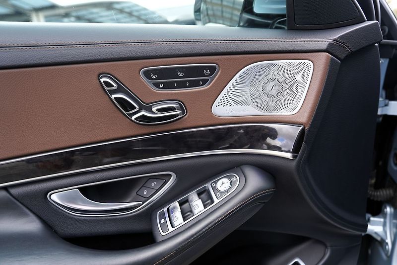 Mercedes-Benz Třídy S S 350d/Burmester/tažné/keyless - fotka 17 z 41
