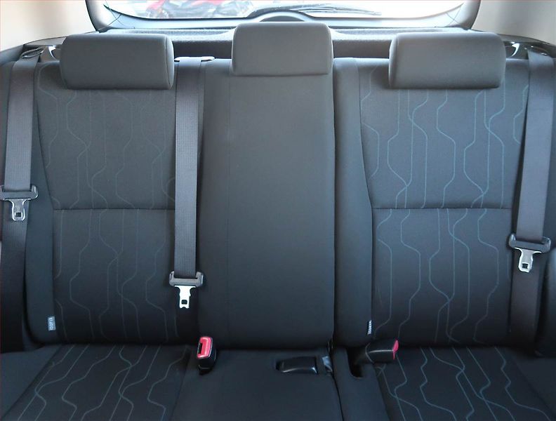 Toyota Auris (2010) 1.6 Valvematic - fotka 10 z 18