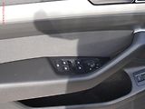 Volkswagen Passat (2015) 2.0 TDi, Comfortline, panor - náhled 16