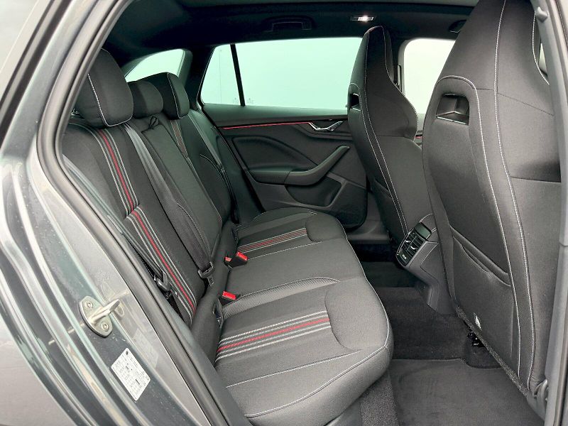 Škoda Scala (2025) 1.5TSI 110kW DSG Monte Carlo - fotka 26 z 35