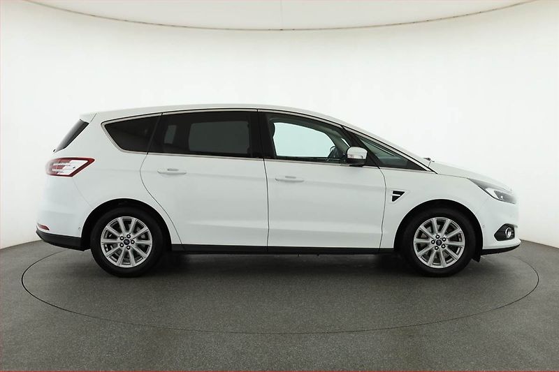 Ford S-MAX (2016) 2.0 TDCi, 4X4, Automat - fotka 6 z 19