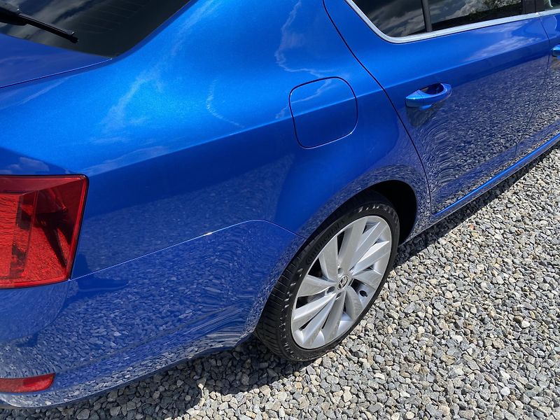 Škoda Octavia 2.0TDi L+K CZ WEBASTO 4x4 - fotka 48 z 165
