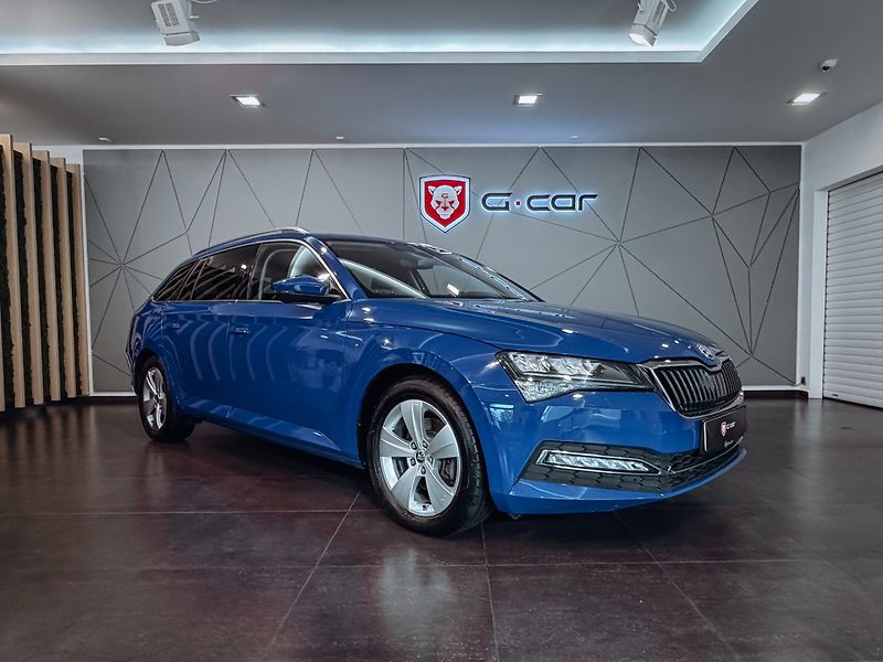 Škoda Superb 2.0 TDI 110kW Style Combi - fotka 2 z 30