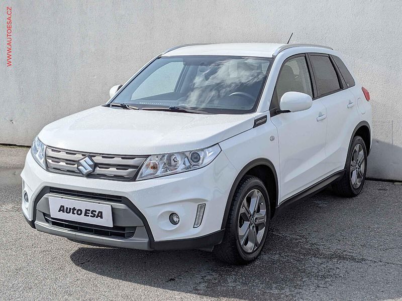 Suzuki Vitara (2016) 1.6 VVT, 1.maj,ČR, autoAC - fotka 3 z 15