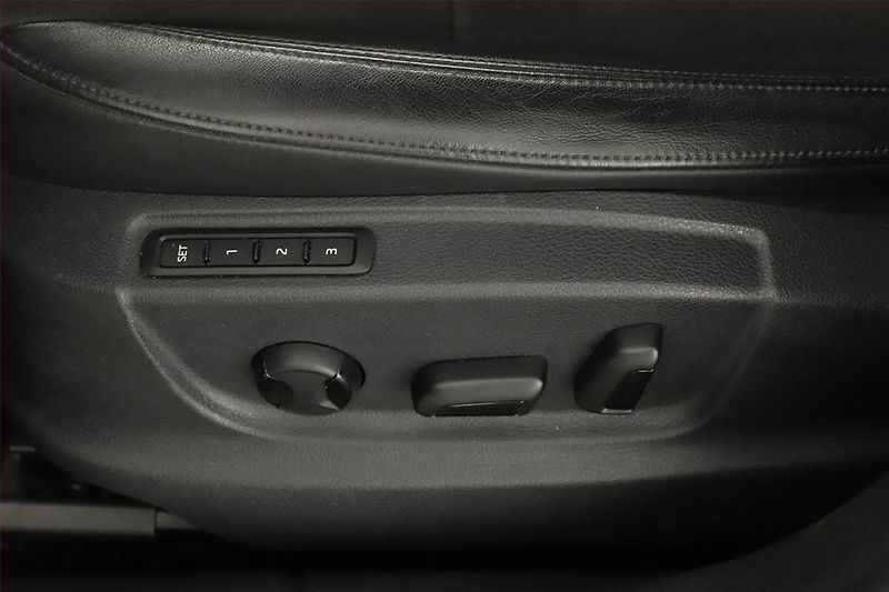 Škoda Octavia (2019) Laurin&Klement 2.0 TSI, 4X4 - fotka 16 z 18