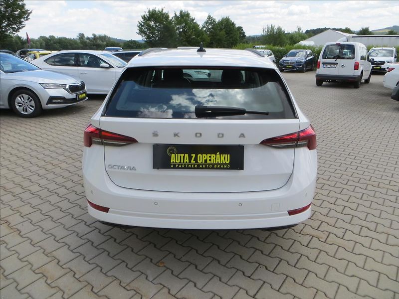 Škoda Octavia 2,0 TDI 85kW Ambition ČR - fotka 6 z 24