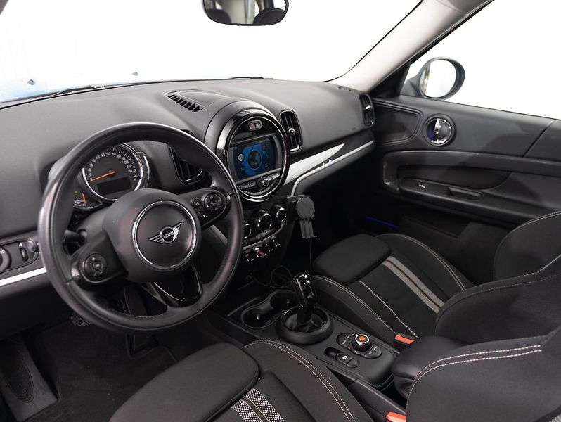 Mini Countryman Cooper S - fotka 11 z 22